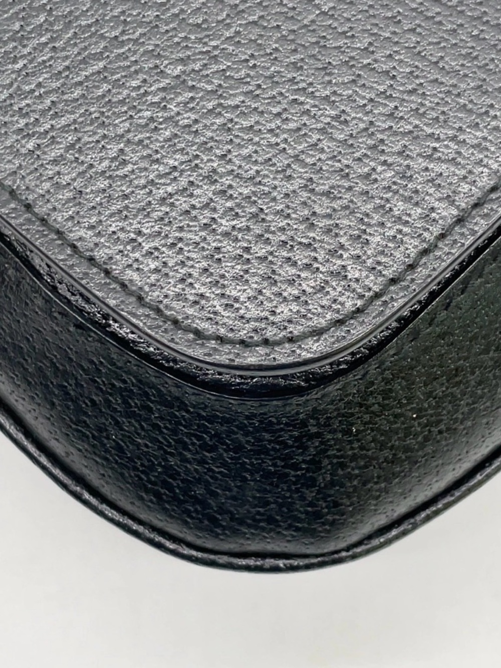 Gucci Black Leather Shoulder Bag with Silver Double G - Picture 8 of 16